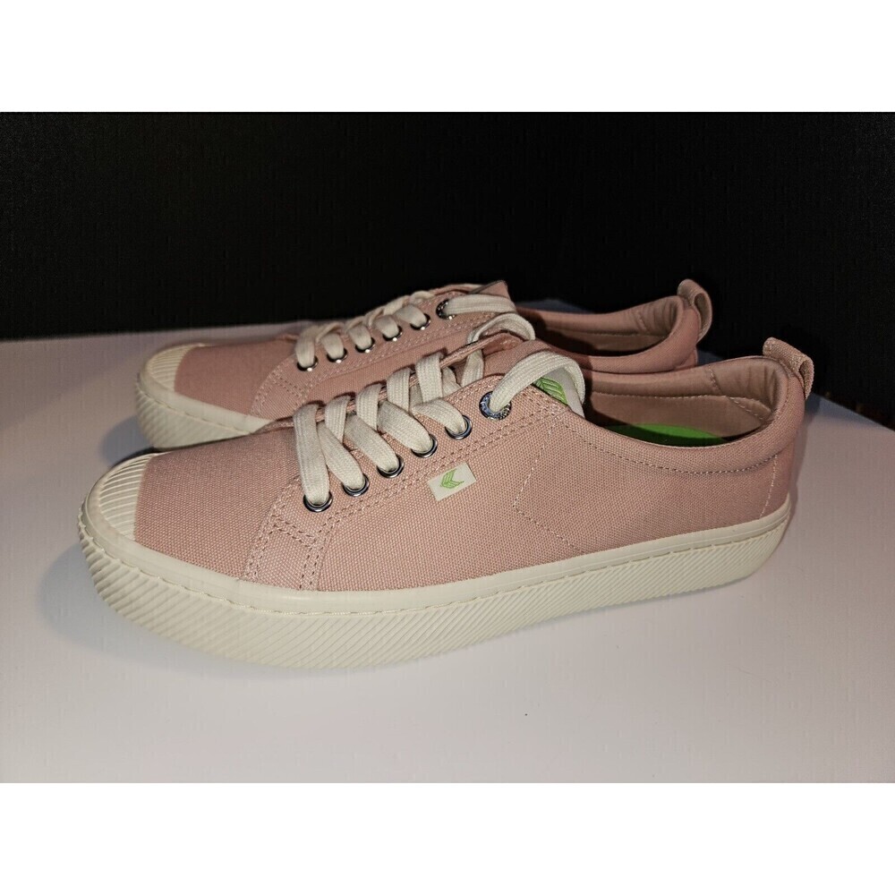 Cariuma Womens Shoes Rose Pink Size 10.5/Men's 9 Lace Up Low Top Canvas Casual